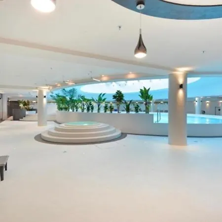 Hanza Tower Sky 22 Pool & Jacussi Appartement